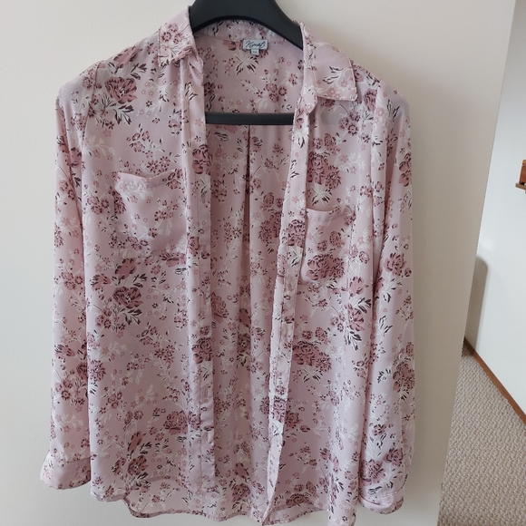 Kismet floral butten up blouse - Picture 3 of 6